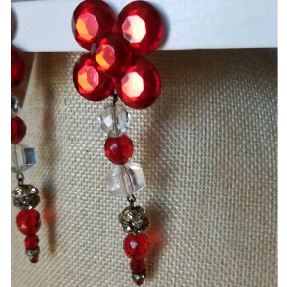 EILEEN FULTON RUBY RED CRYSTAL LUCITE RHINESTONE DANGLE CLIP EARRINGS - Picture 4 of 5